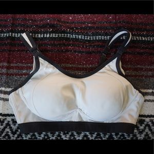 Gilligan & O’Malley nursing sports bra